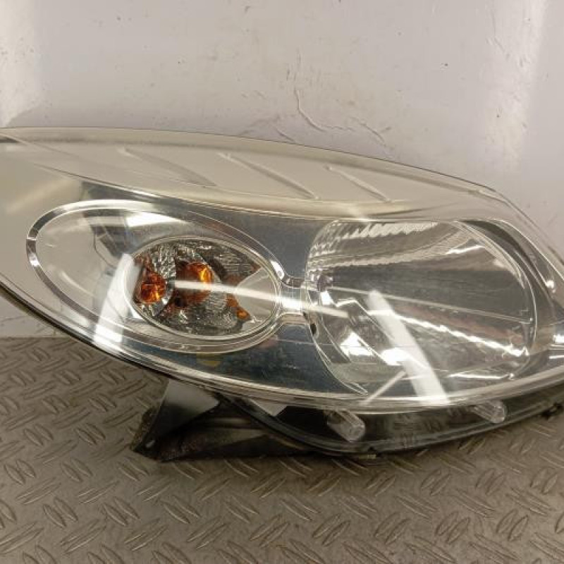Optique avant principal droit (feux)(phare) DACIA SANDERO 1