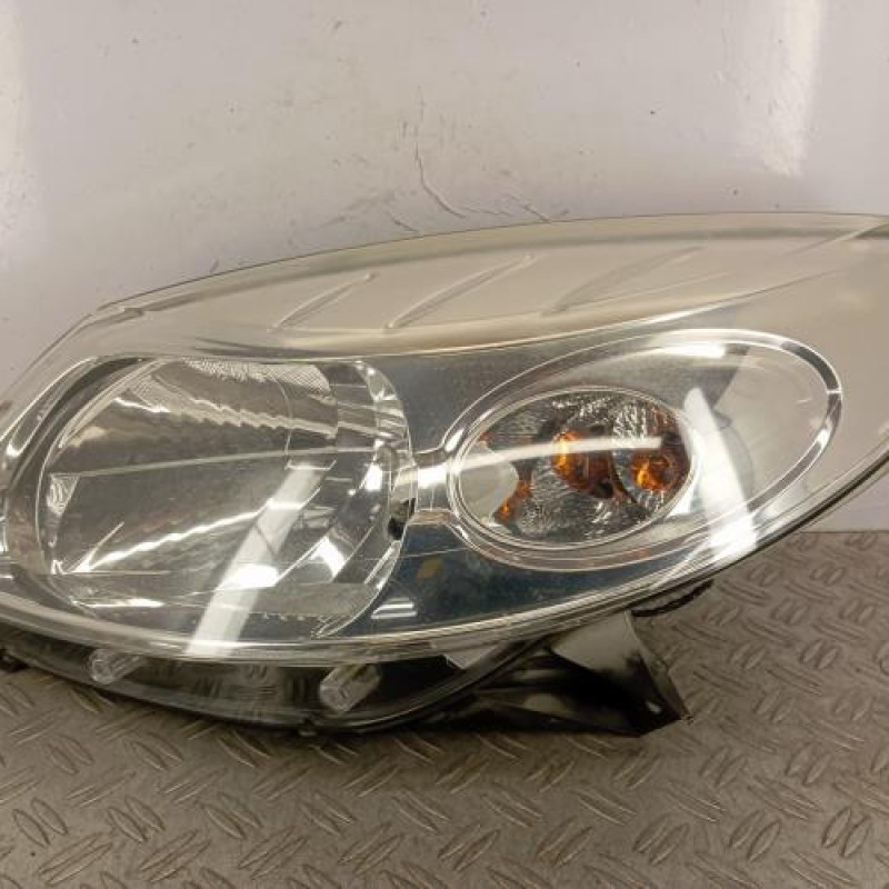 Optique avant principal gauche (feux)(phare) DACIA SANDERO 1