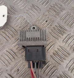 Boitier de prechauffage RENAULT CLIO 2 Photo n°1