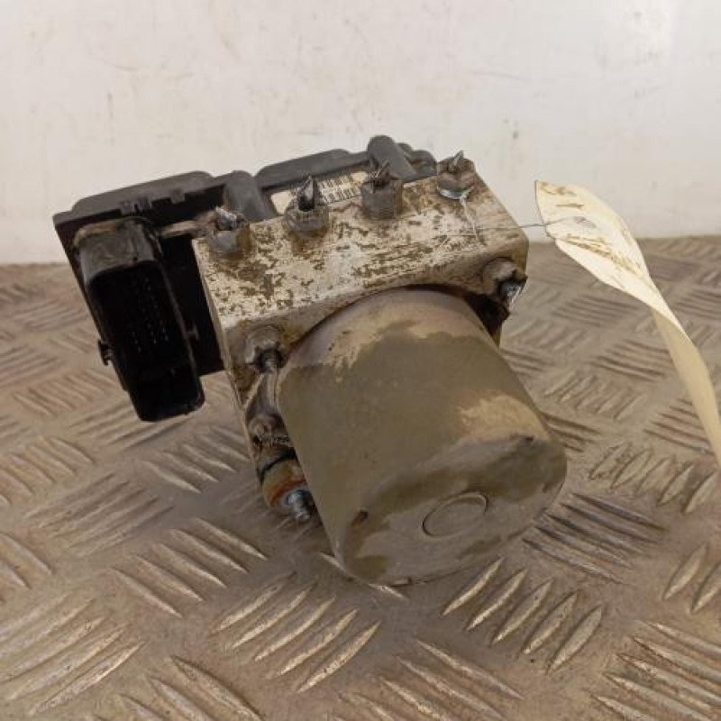 Bloc ABS (freins anti-blocage) RENAULT TRAFIC 2