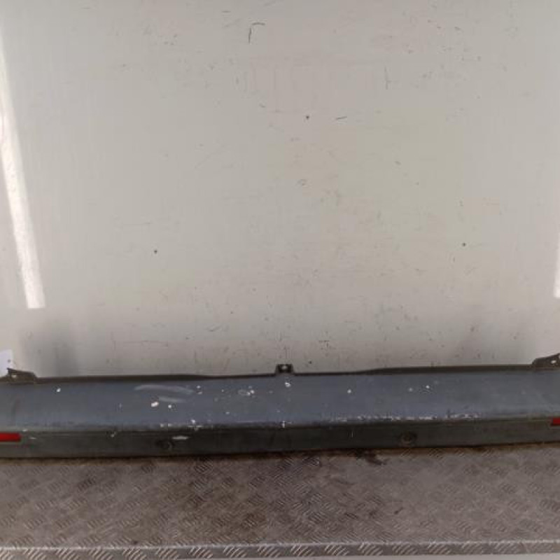 Pare choc arriere RENAULT TRAFIC 2