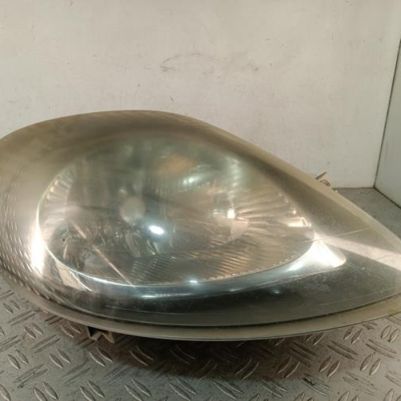 Optique avant principal droit (feux)(phare) OPEL VIVARO 1