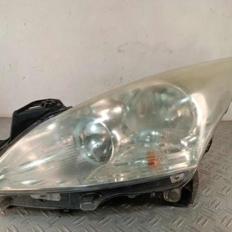 Optique avant principal gauche (feux)(phare) PEUGEOT 5008 1