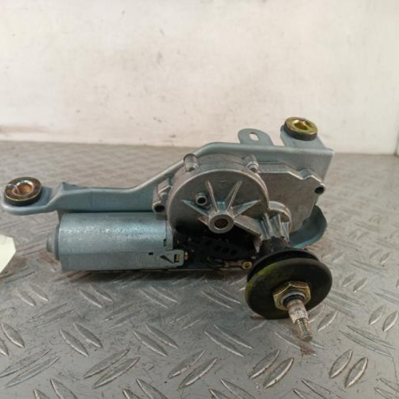 Moteur essuie glace arriere RENAULT MEGANE 1