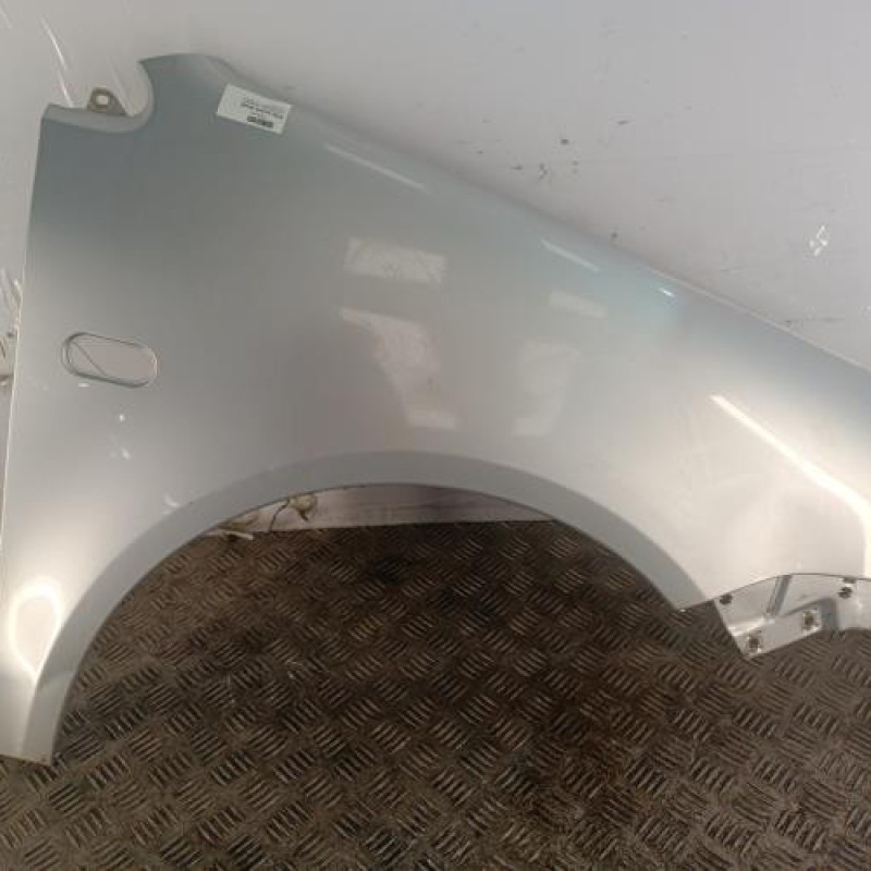 Aile avant droit VOLKSWAGEN POLO 4