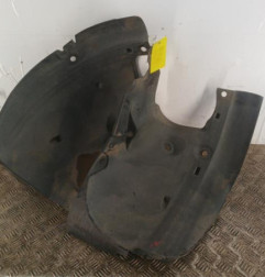 Pare boue avant gauche RENAULT CLIO 3