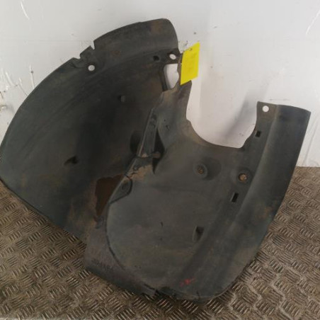Pare boue avant gauche RENAULT CLIO 3