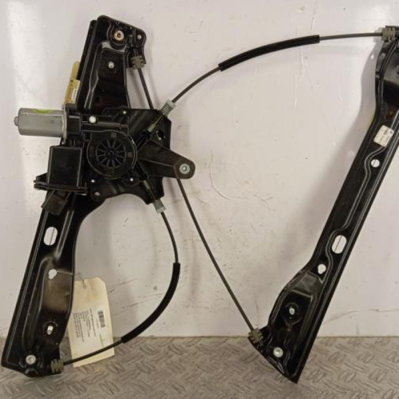 Leve vitre electrique avant droit OPEL ASTRA K