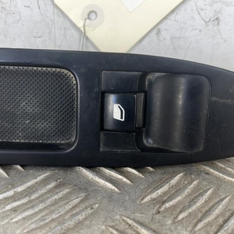 Interrupteur de leve vitre avant droit CITROEN JUMPY 2