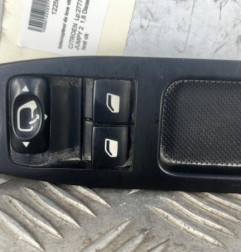 Interrupteur de leve vitre avant gauche CITROEN JUMPY 2 Photo n°1