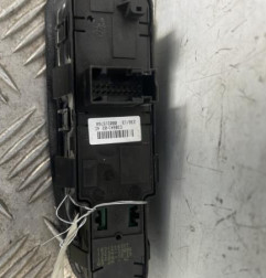 Interrupteur de leve vitre avant gauche CITROEN JUMPY 2