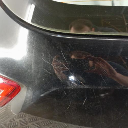 Malle/Hayon arriere RENAULT CLIO 4