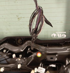 Malle/Hayon arriere RENAULT CLIO 4 Photo n°6