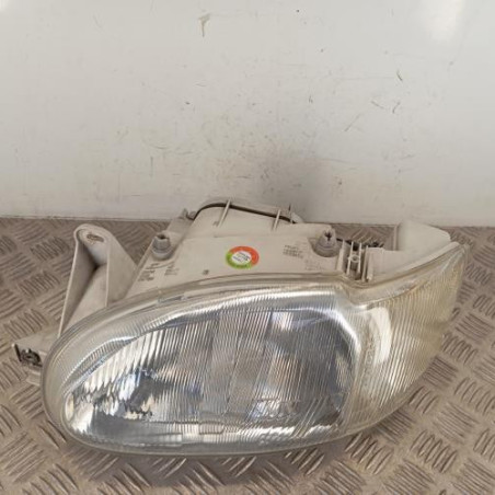 Optique avant principal gauche (feux)(phare) FORD ESCORT 6