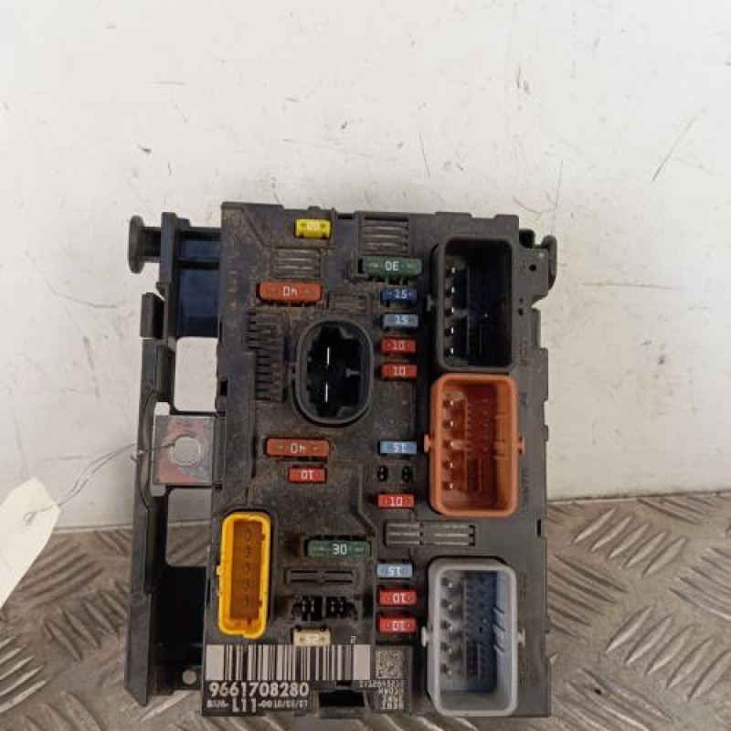 Boitier servitude moteur (BSM) PEUGEOT 307