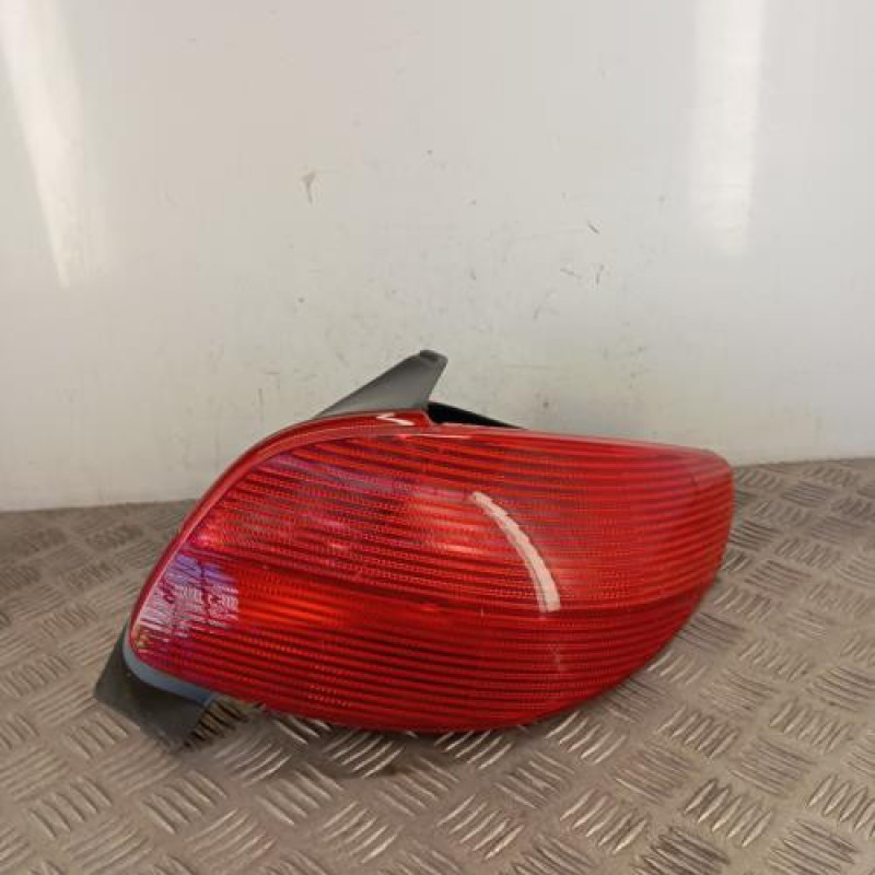 Feu arriere principal droit (feux) PEUGEOT 206