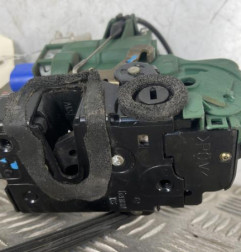 Serrure arriere droit VOLKSWAGEN POLO 4