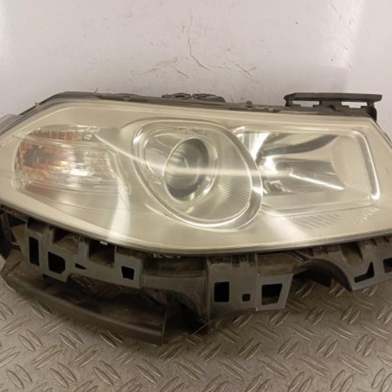 Optique avant principal droit (feux)(phare) RENAULT MEGANE 2