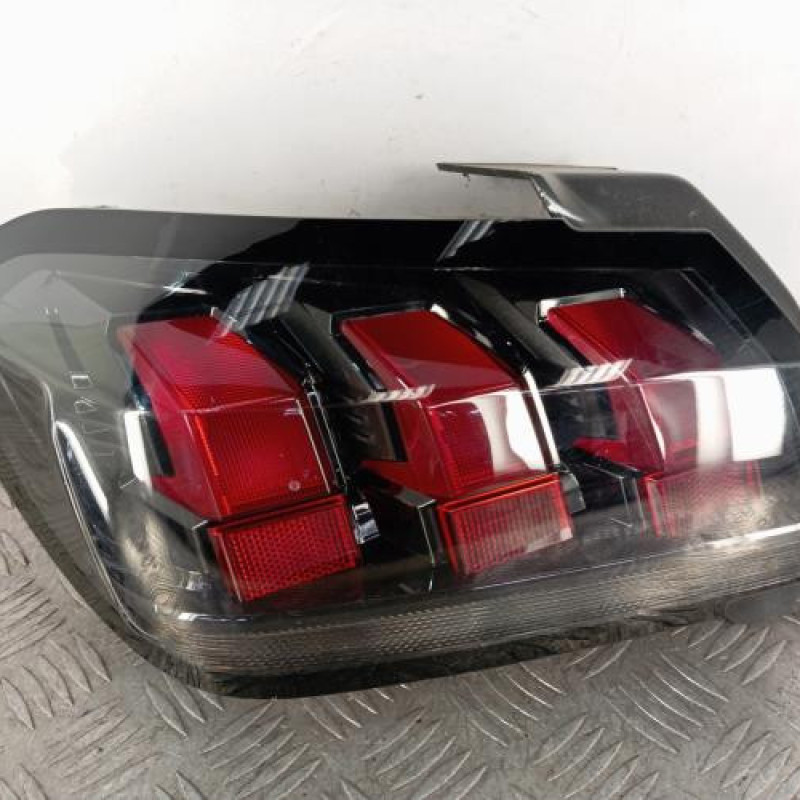 Feu arriere principal gauche (feux) PEUGEOT 208 2