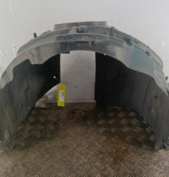 Pare boue avant droit PEUGEOT 208 2