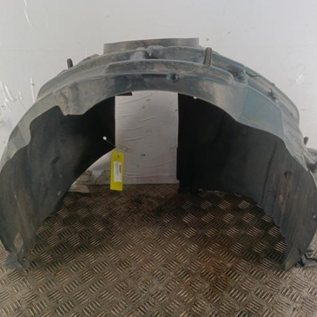 Pare boue avant droit PEUGEOT 208 2