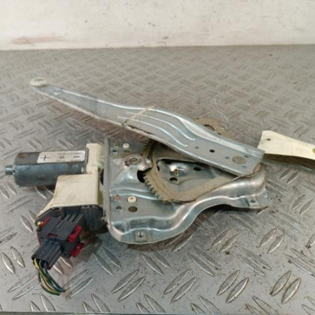 Leve vitre electrique arriere droit TOYOTA AVENSIS 2