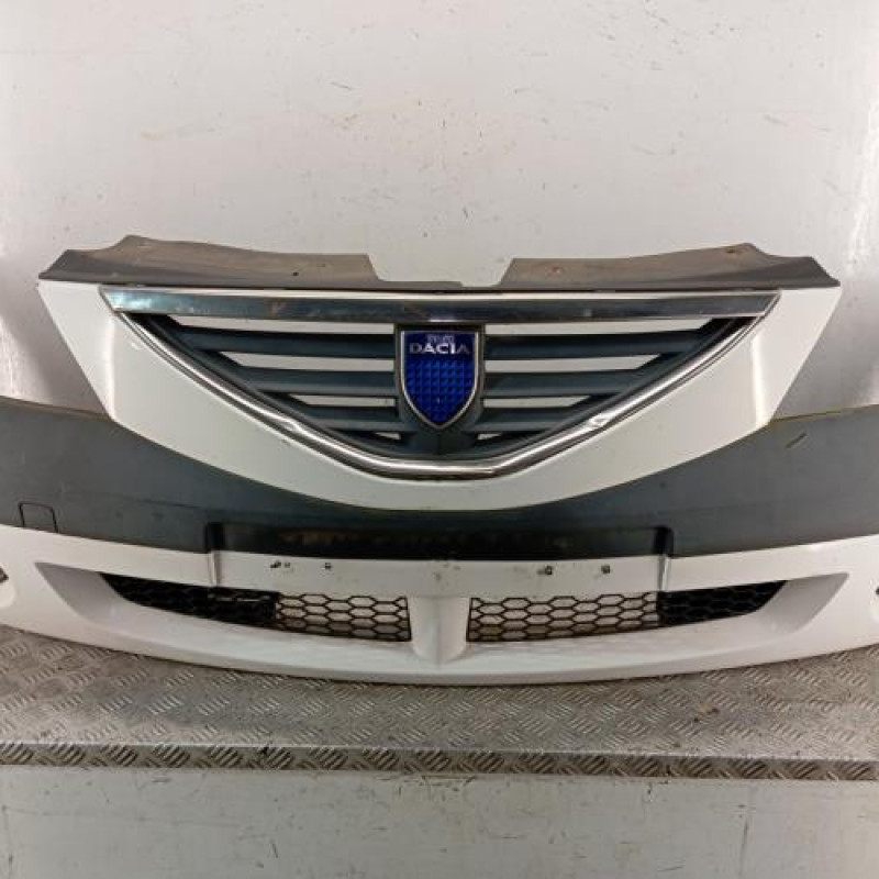 Pare choc avant DACIA LOGAN 1