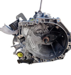 Boite de vitesses PEUGEOT 2008 1 Photo n°1