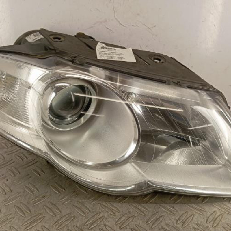 Optique avant principal droit (feux)(phare) VOLKSWAGEN PASSAT 5
