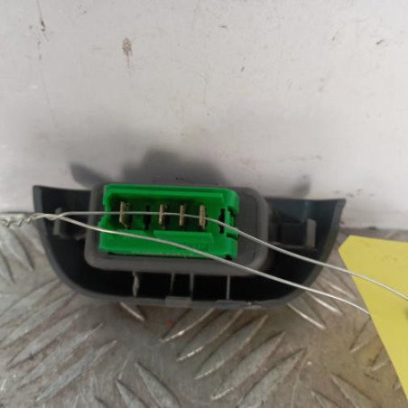 Interrupteur de leve vitre avant droit PEUGEOT 107