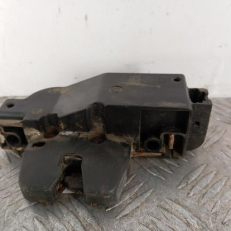 Serrure de hayon PEUGEOT 407