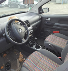 Moteur VOLKSWAGEN FOX Photo n°9