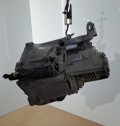 Boite de vitesses PEUGEOT 308 2 Photo n°1