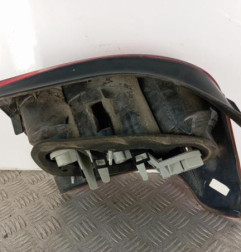 Feu arriere principal gauche (feux) TOYOTA AVENSIS 2