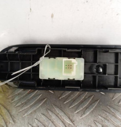 Interrupteur de leve vitre avant droit PEUGEOT 508 1 SW