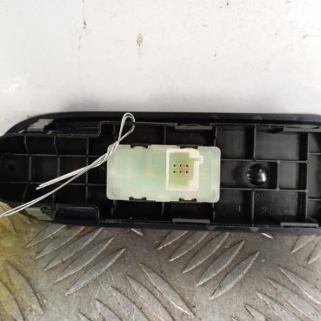 Interrupteur de leve vitre avant droit PEUGEOT 508 1 SW