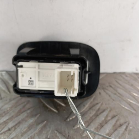 Interrupteur de leve vitre arriere droit PEUGEOT 208 1