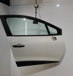 Porte avant droit RENAULT CLIO 4