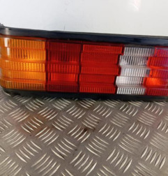 Feu arriere principal gauche (feux) MERCEDES 190 W201 Photo n°1