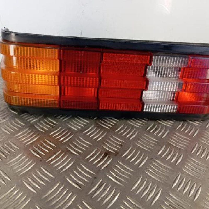 Feu arriere principal gauche (feux) MERCEDES 190 W201