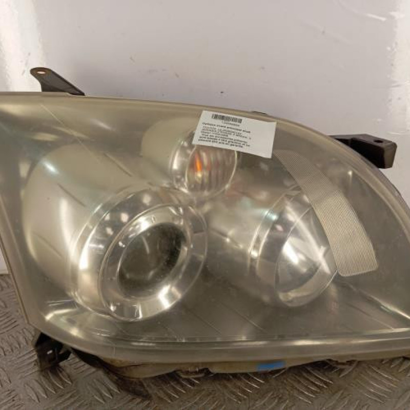 Optique avant principal droit (feux)(phare) TOYOTA AVENSIS 2