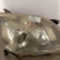 Optique avant principal droit (feux)(phare) TOYOTA AVENSIS 2