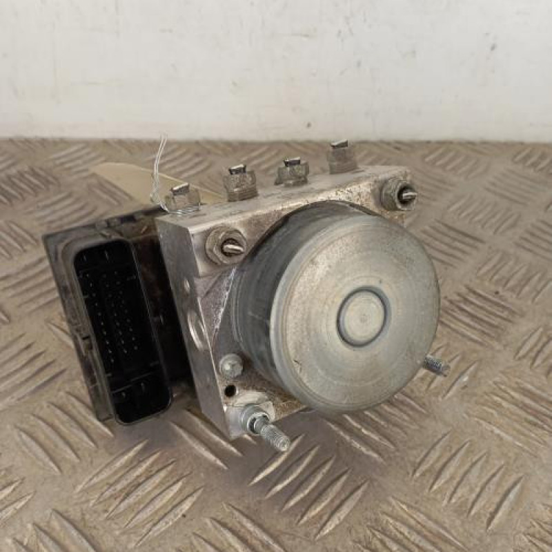 Bloc ABS (freins anti-blocage) OPEL CORSA D