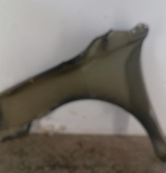 Aile avant droit TOYOTA AVENSIS 2