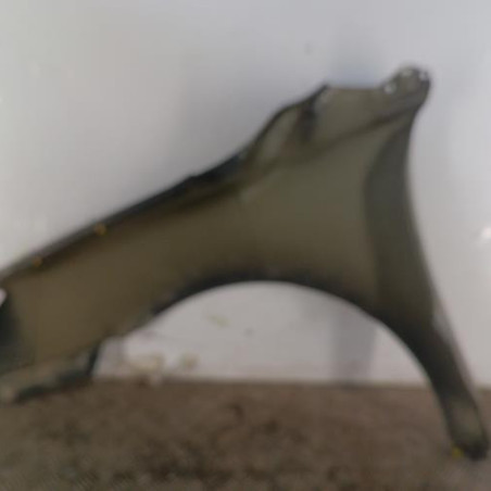 Aile avant droit TOYOTA AVENSIS 2