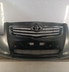 Pare choc avant TOYOTA AVENSIS 2 Photo n°1
