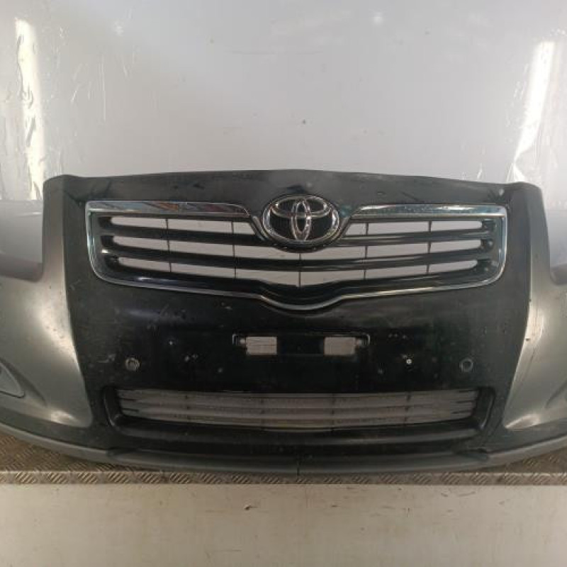 Pare choc avant TOYOTA AVENSIS 2