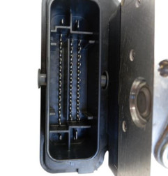 Bloc ABS (freins anti-blocage) CITROEN C3 3 Photo n°3