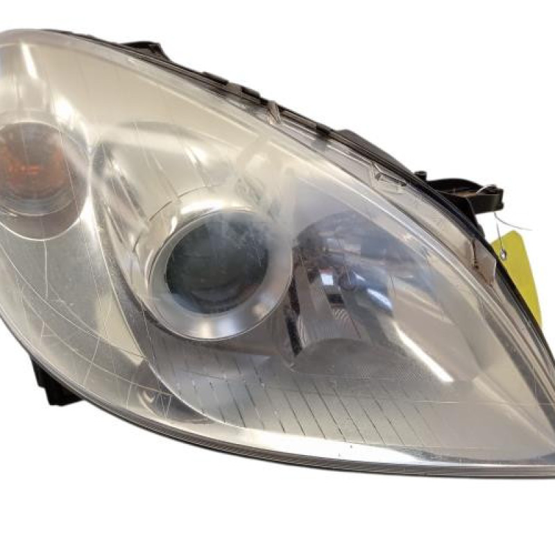 Optique avant principal droit (feux)(phare) MERCEDES CLASSE B 245
