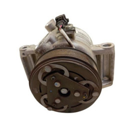 Compresseur clim DACIA DUSTER 2 Photo n°1